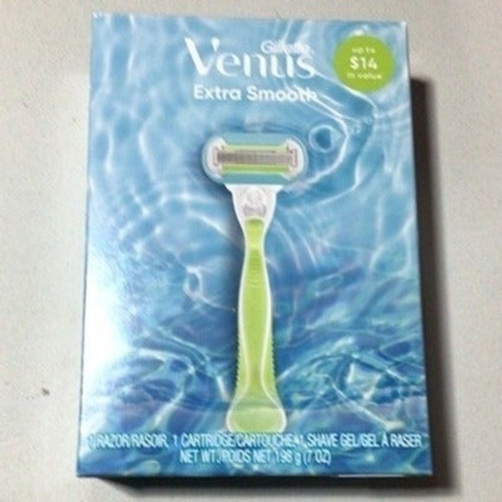 NEW Venus razor & satin care shaving cream
